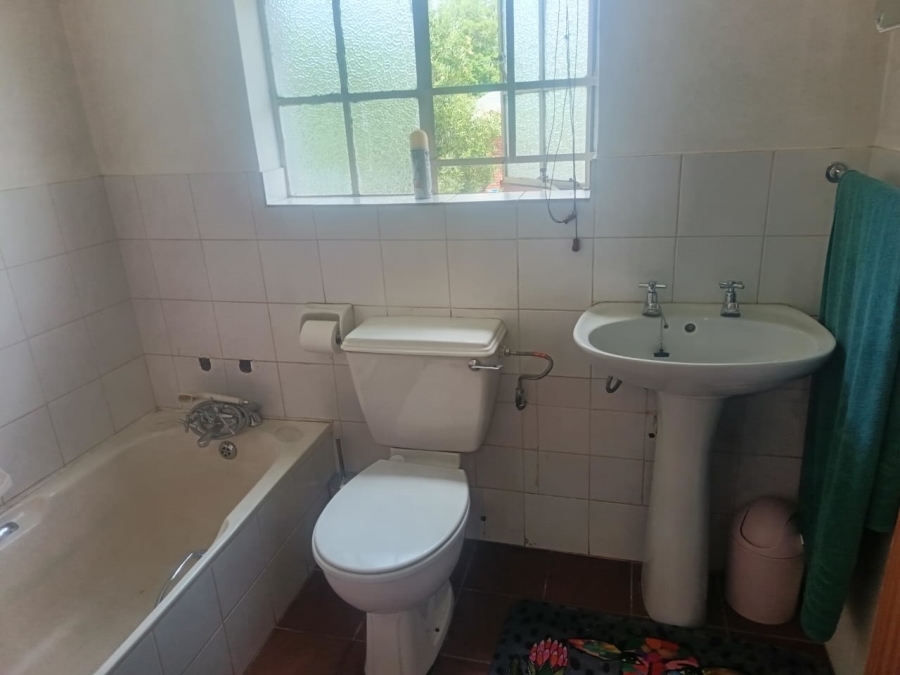 3 Bedroom Property for Sale in Roylglen Gardens Northern Cape